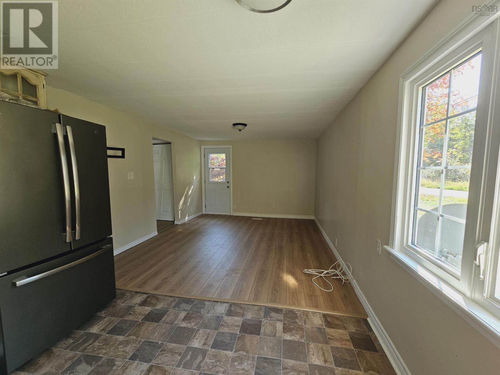 906 Point Aconi Road, Point Aconi, Nova Scotia  B1Y 1Z9 - Photo 7 - 202508144