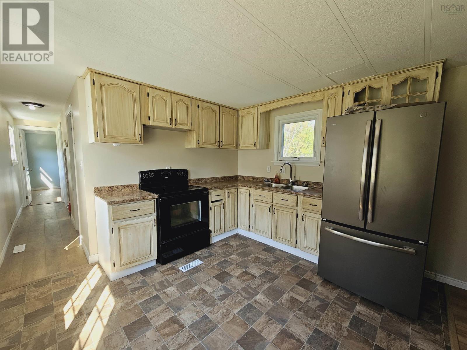 906 Point Aconi Road, Point Aconi, Nova Scotia  B1Y 1Z9 - Photo 9 - 202508144