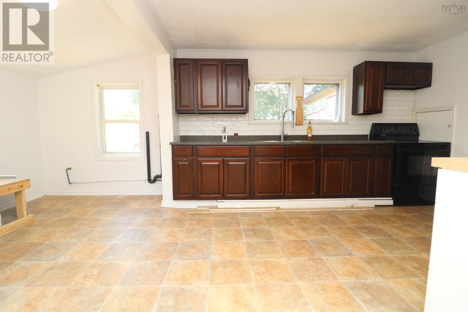 14 Autumn Drive, Spryfield, Nova Scotia  B3R 1H1 - Photo 7 - 202520292