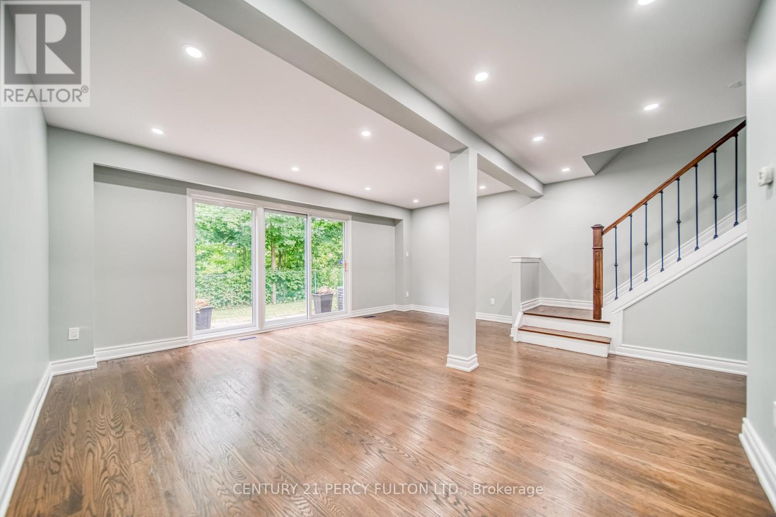 Property at 107 - 925 BAYLY STREET image 5