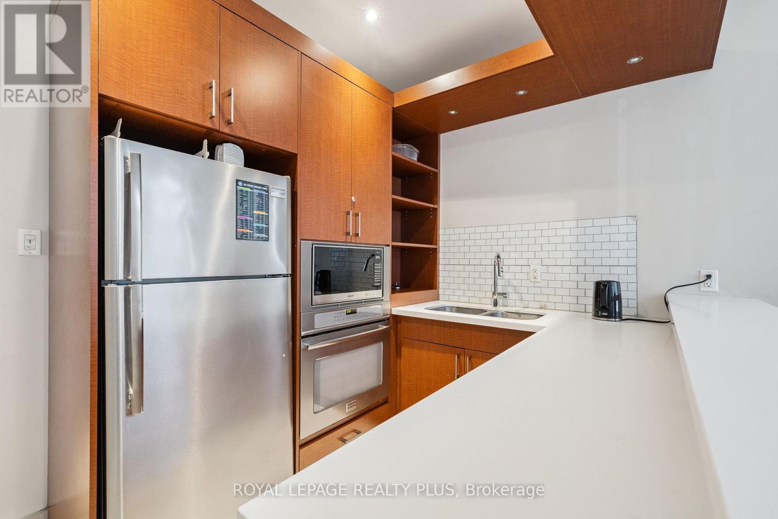 712 - 50 Kingsbridge Garden Circle, Mississauga (Hurontario), Ontario  L5R 1Y2 - Photo 21 - W12343049
