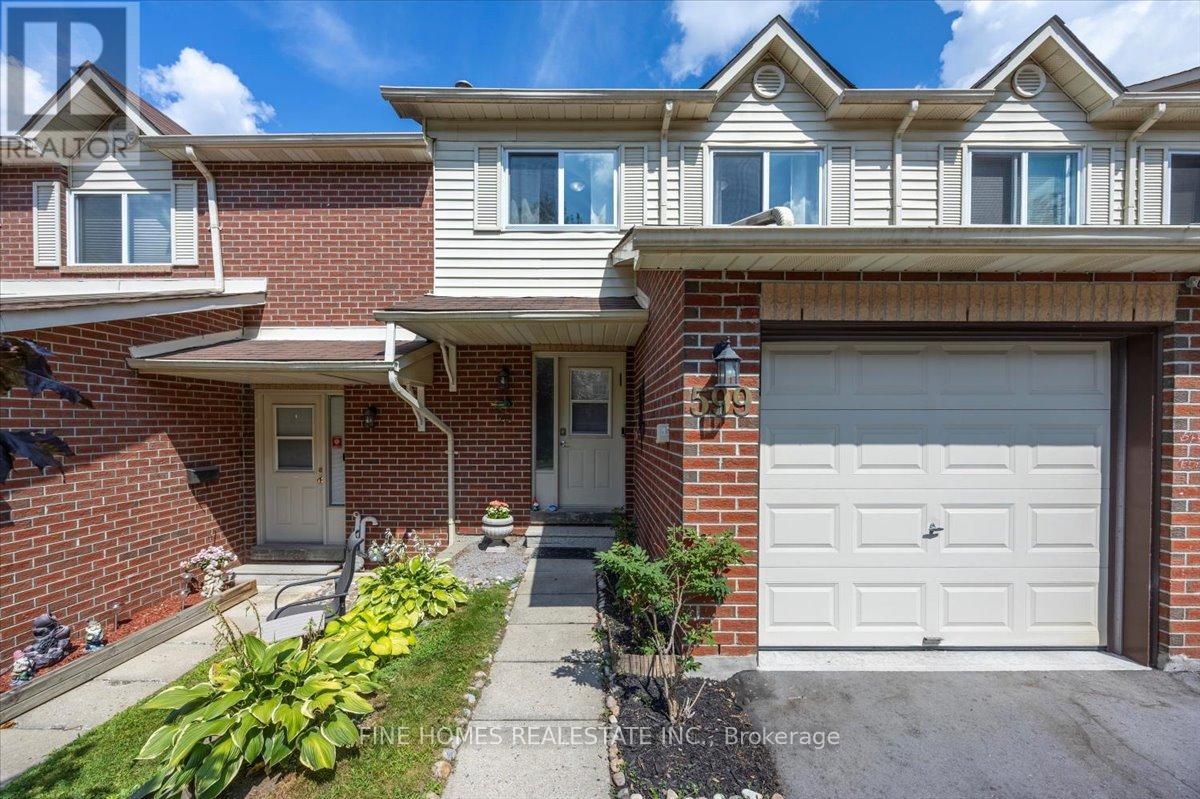 Property at 599 GIBNEY CRESCENT image 2