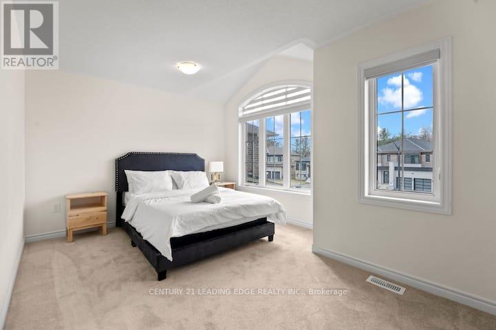 165 Rosanne Circle, Wasaga Beach, Ontario  L9Z 0N1 - Photo 9 - S12344351