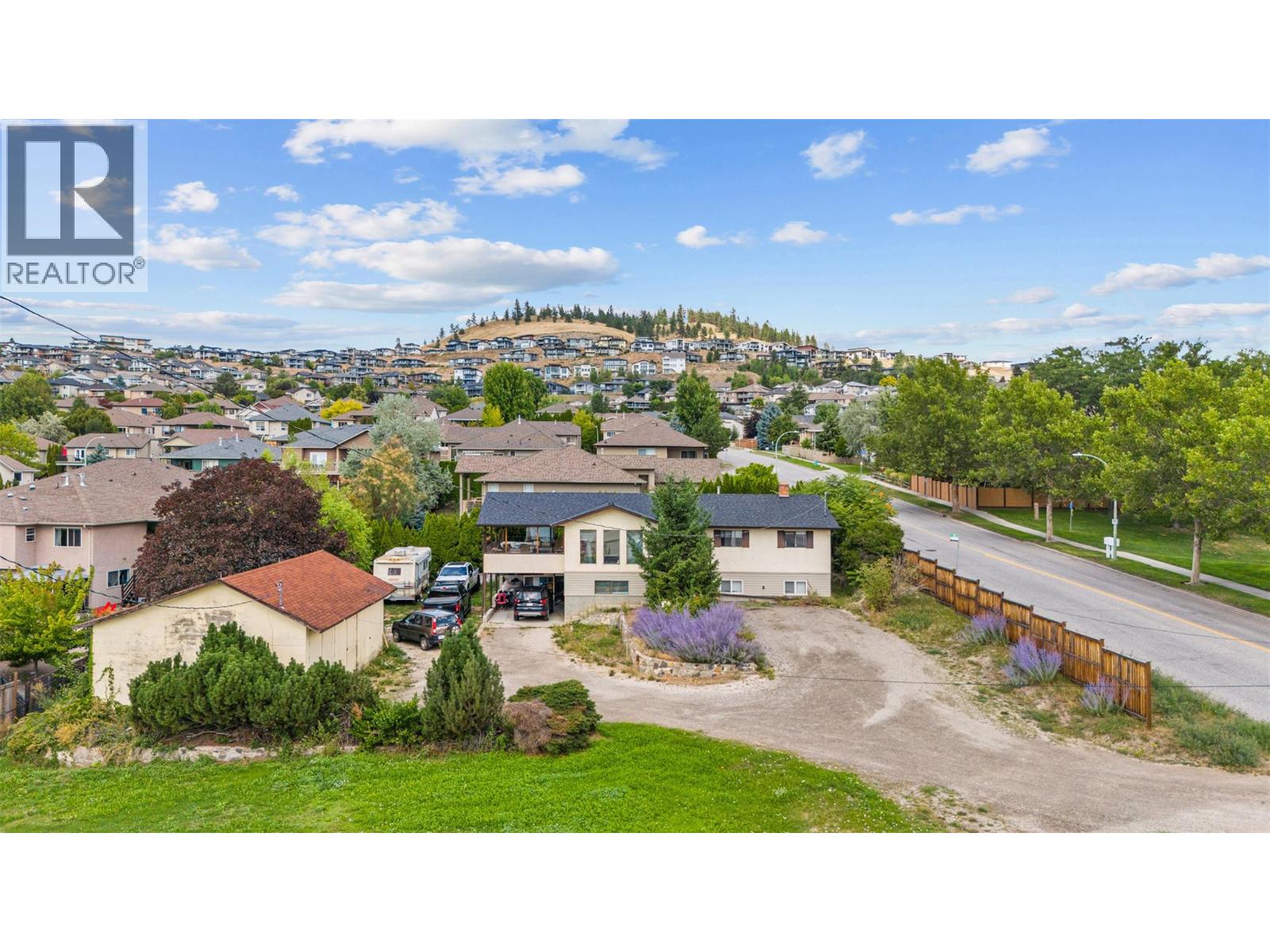 Property at 1584 Highway 33 E image 2