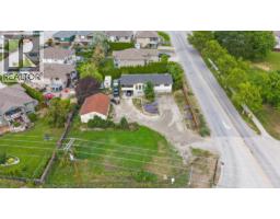 1584 Highway 33 E, kelowna, British Columbia