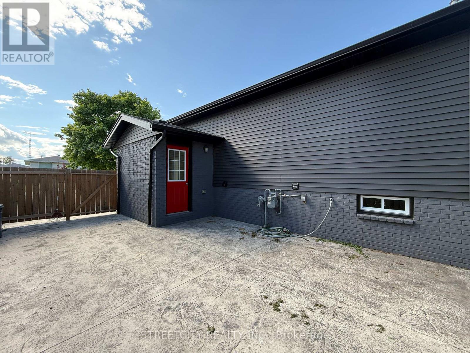 1578 Councillors Street, St. Clair, Ontario  N0N 1H0 - Photo 29 - X12344477