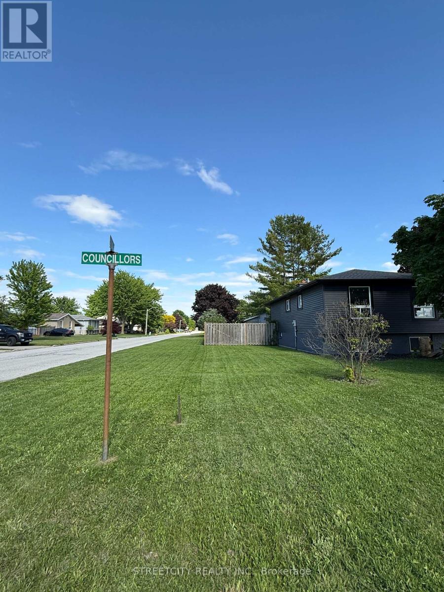 1578 Councillors Street, St. Clair, Ontario  N0N 1H0 - Photo 30 - X12344477