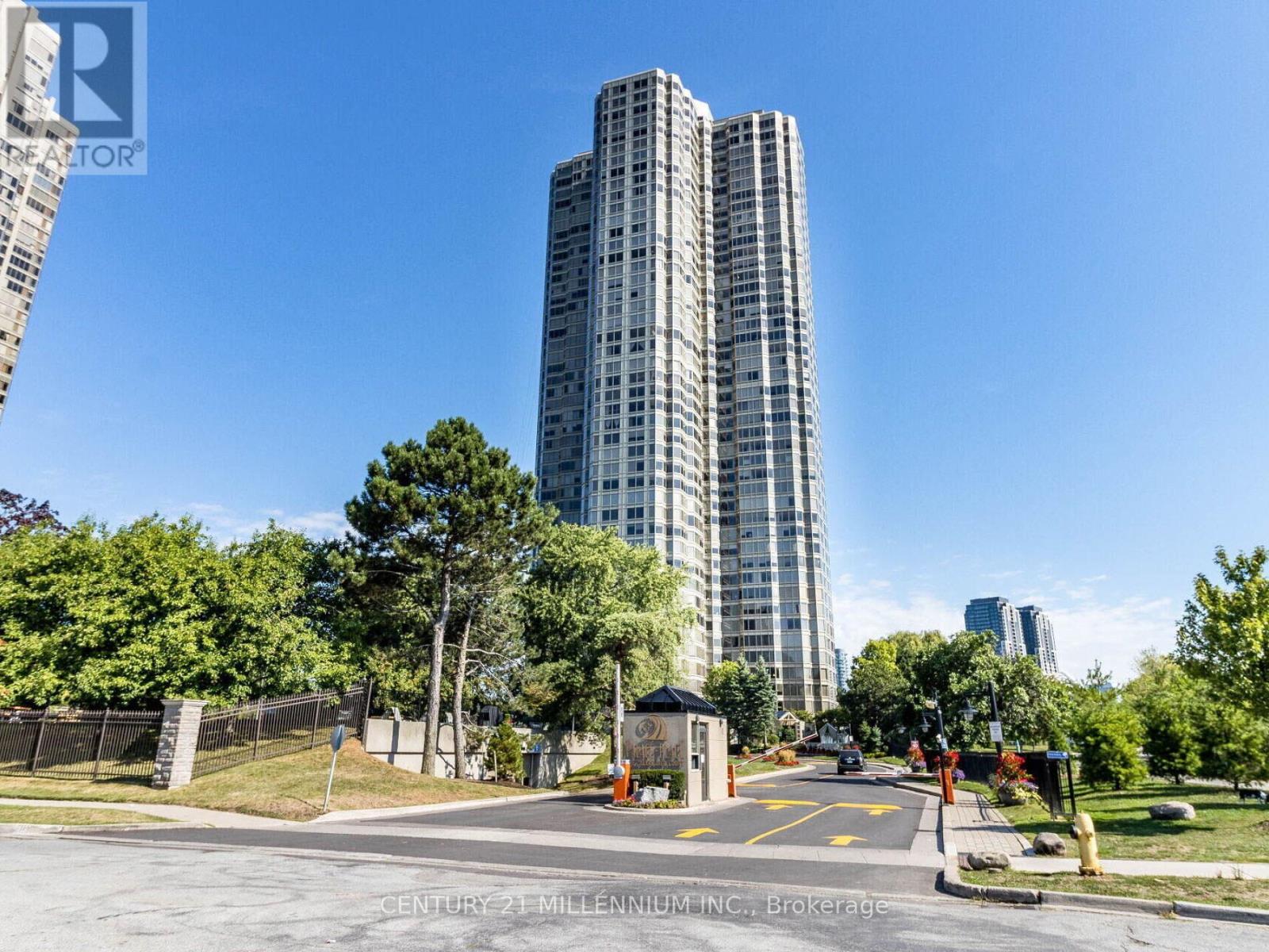 Property at 603 - 1 PALACE PIER COURT image 2