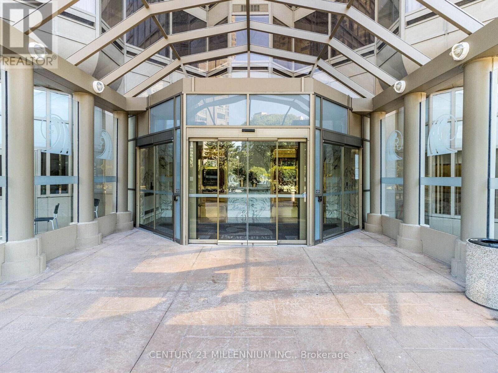 Property at 603 - 1 PALACE PIER COURT image 5