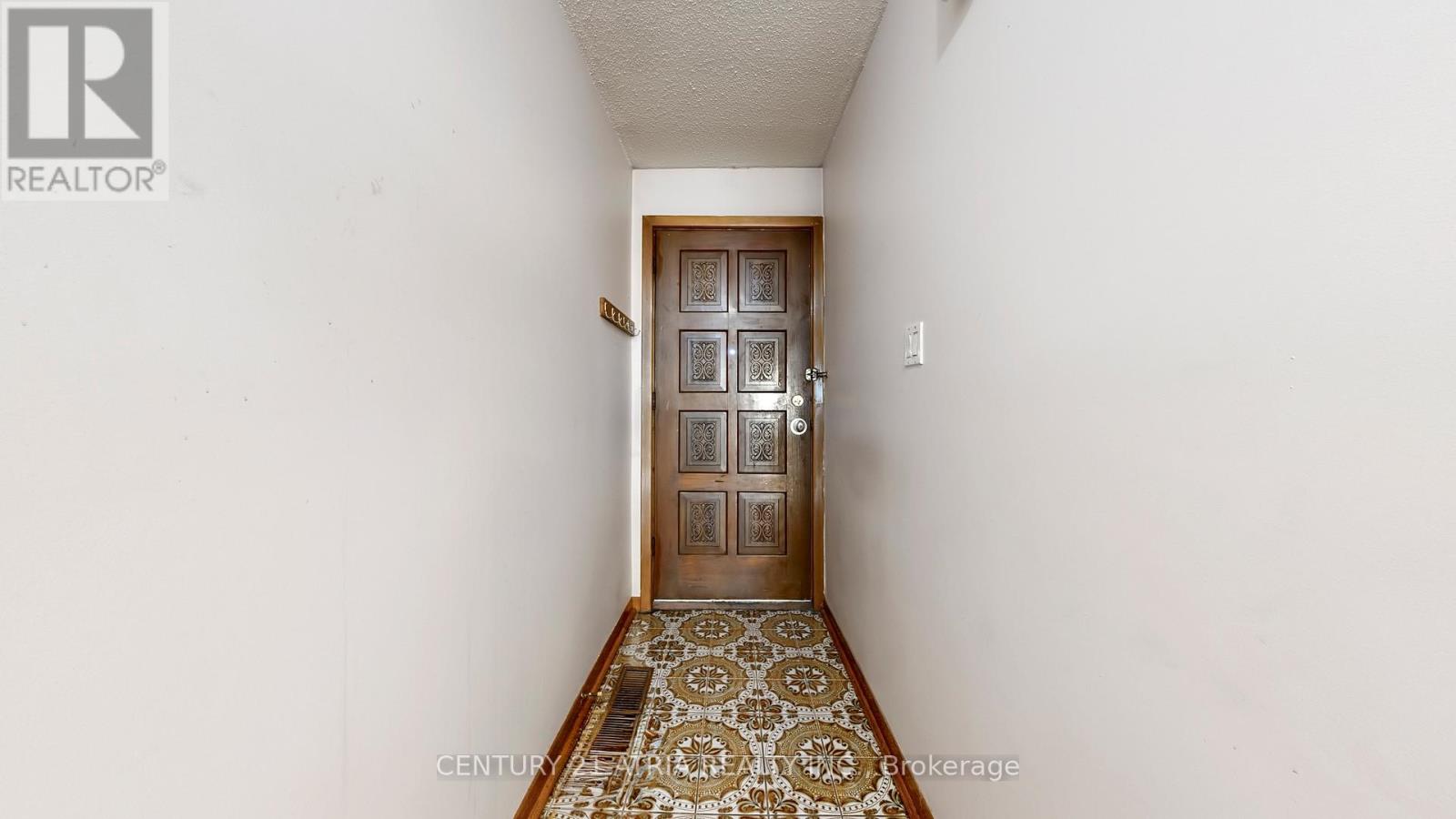 49 Noble Street, Toronto (Roncesvalles), Ontario  M6K 2C7 - Photo 18 - W12344334