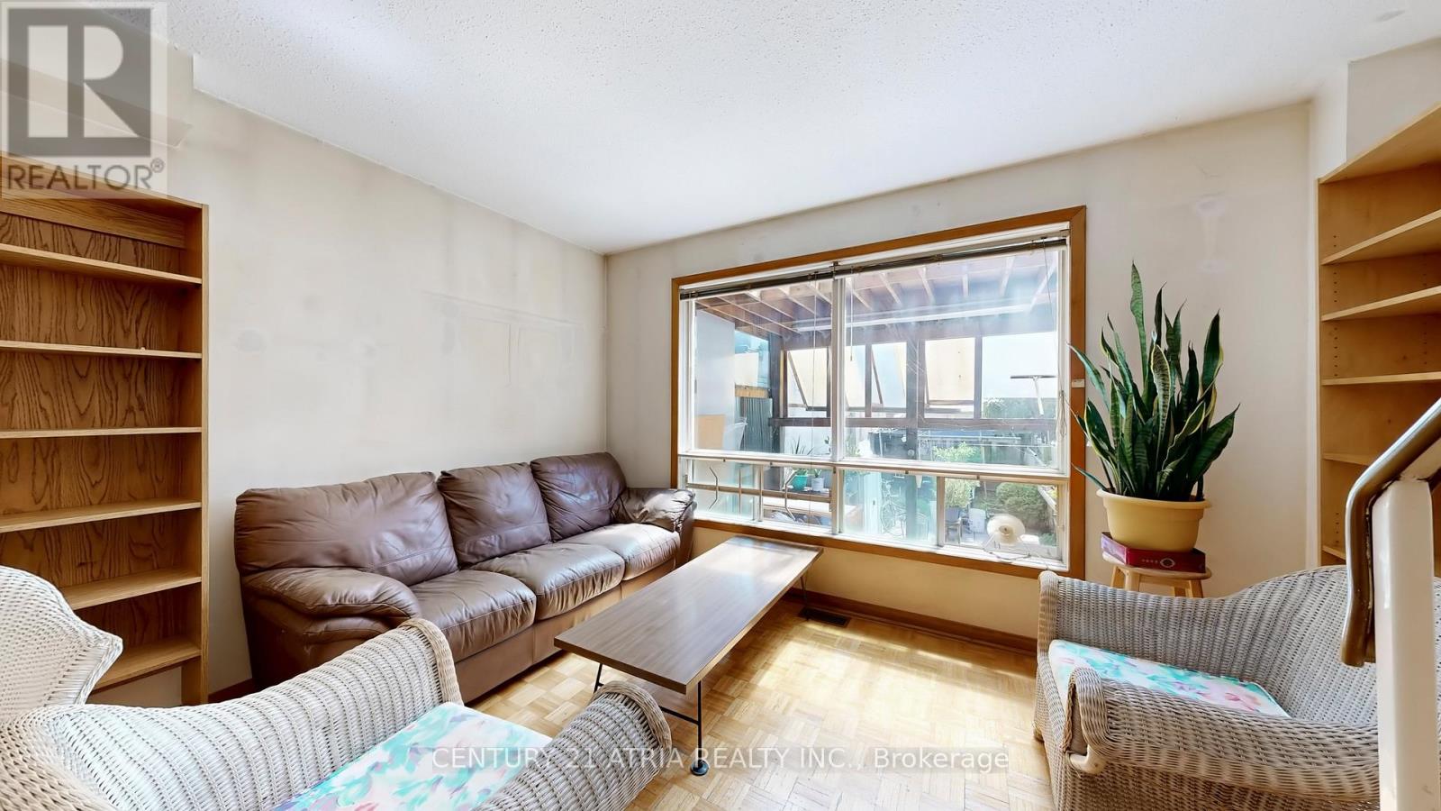 49 Noble Street, Toronto (Roncesvalles), Ontario  M6K 2C7 - Photo 6 - W12344334