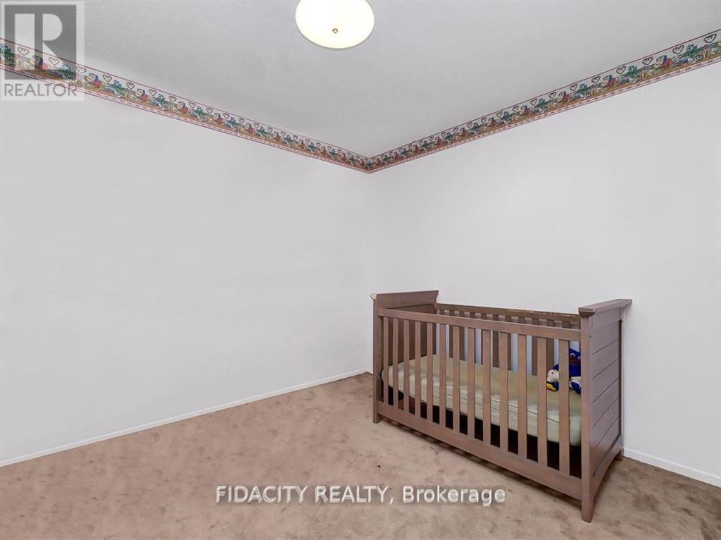 2336 And 2338 Ogilvie Road, Ottawa, Ontario  K1J 7N6 - Photo 13 - X12344470