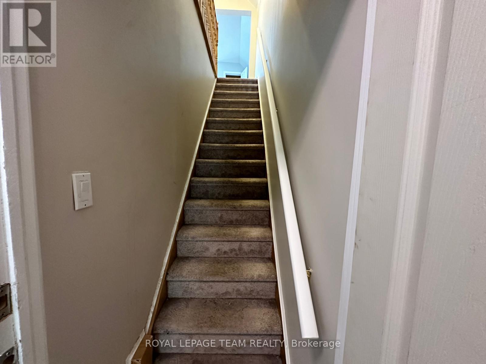 2 - 182 Lebreton Street N, Ottawa, Ontario  K1R 7H8 - Photo 4 - X12344483