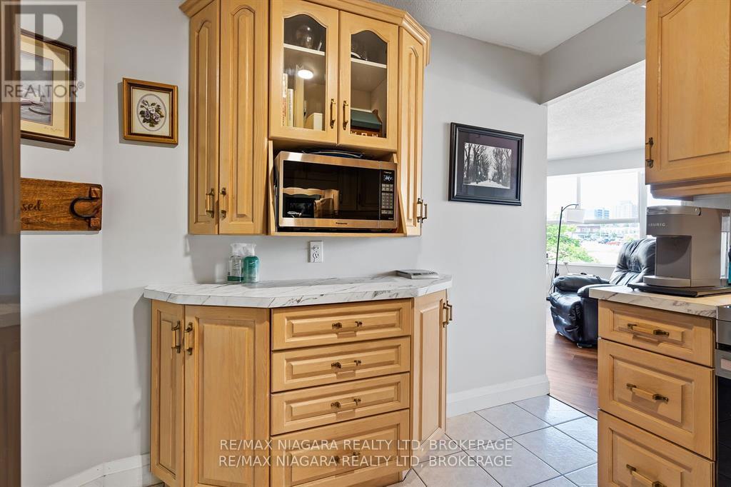 201 - 7 Gale Crescent, St. Catharines, Ontario  L2R 7M8 - Photo 8 - X12344543