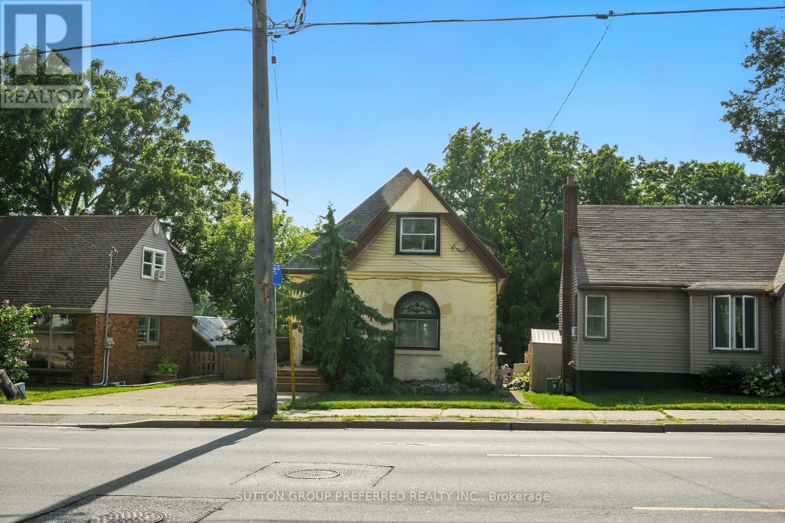 Property at 583 HIGHBURY AVENUE image 3