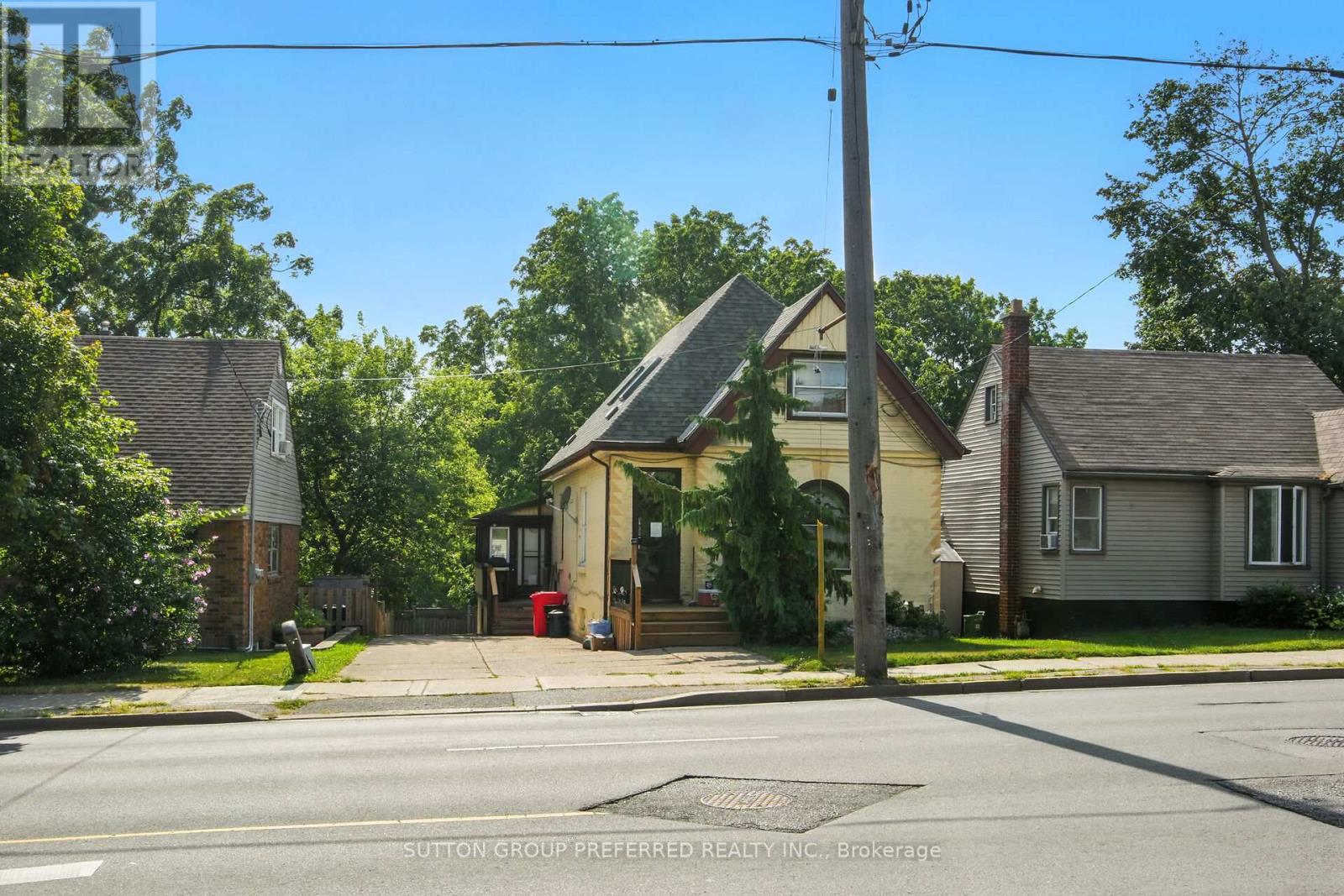 Property at 583 HIGHBURY AVENUE image 2