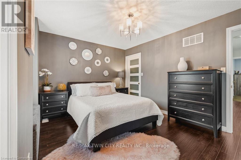 72 - 250 Ainslie Street S, Cambridge, Ontario  N1R 8P8 - Photo 13 - X12344388