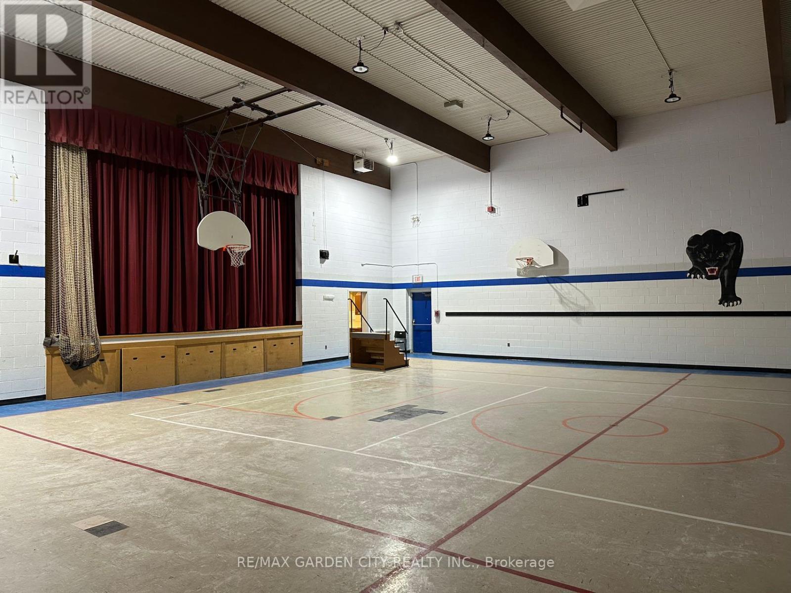 1165 Centre Street, Pelham (Fenwick), Ontario  L0S 1C0 - Photo 5 - X12053409