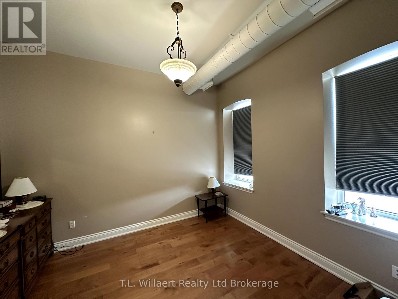 207 - 17 Brock Street W, Tillsonburg, Ontario  N4G 2A3 - Photo 5 - X12344457
