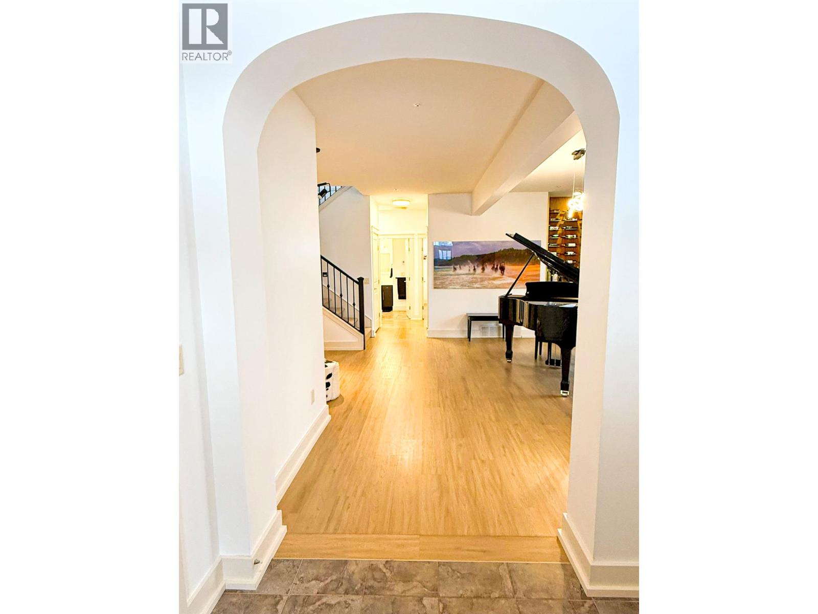 253 Dormie Place, Vernon, British Columbia  V1H 1Y5 - Photo 11 - 10359407