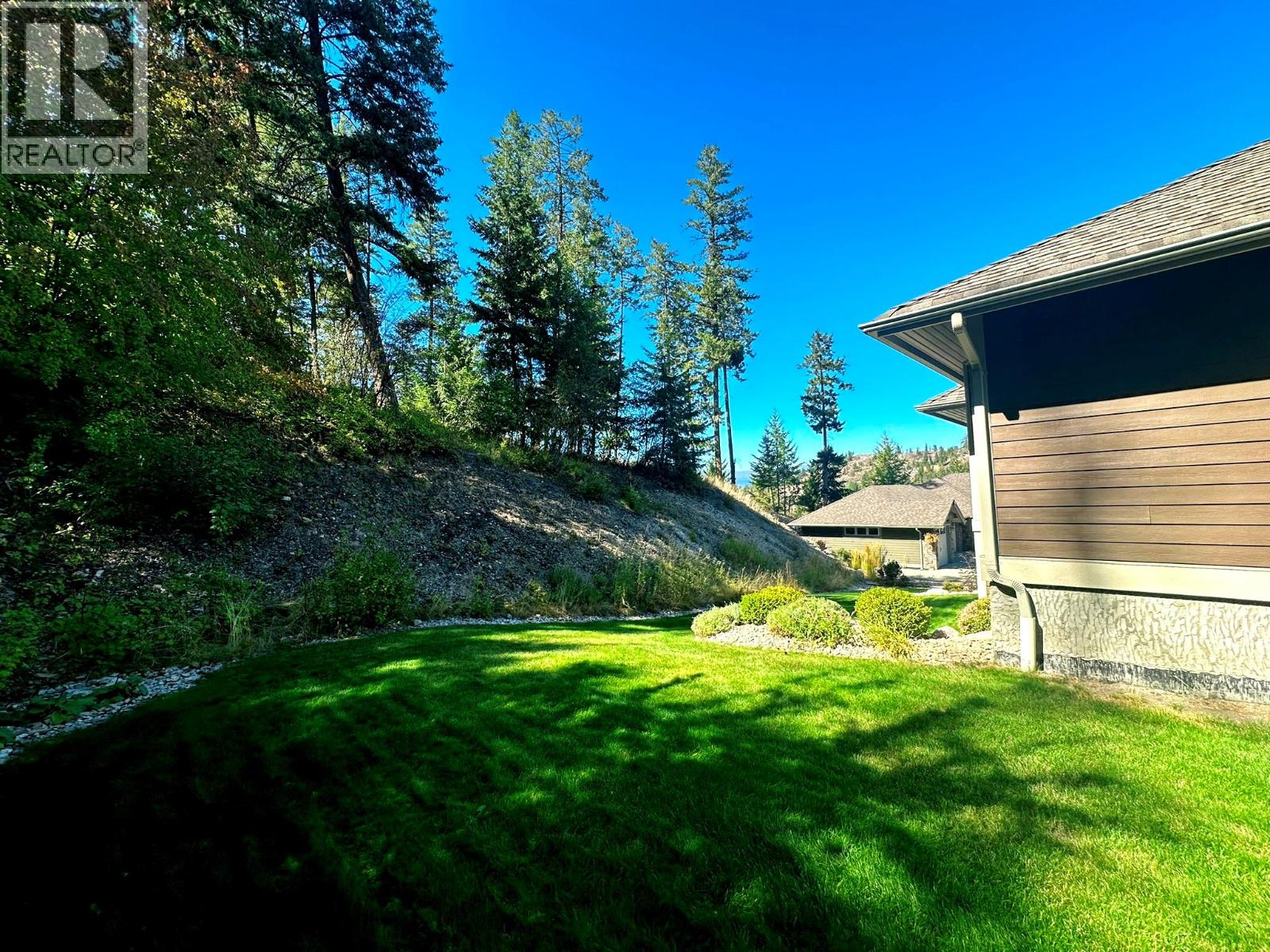 253 Dormie Place, Vernon, British Columbia  V1H 1Y5 - Photo 8 - 10359407