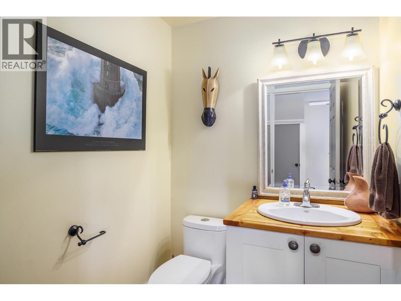 15818 Old Mission Road, Lake Country, British Columbia  V4V 2G8 - Photo 15 - 10358802
