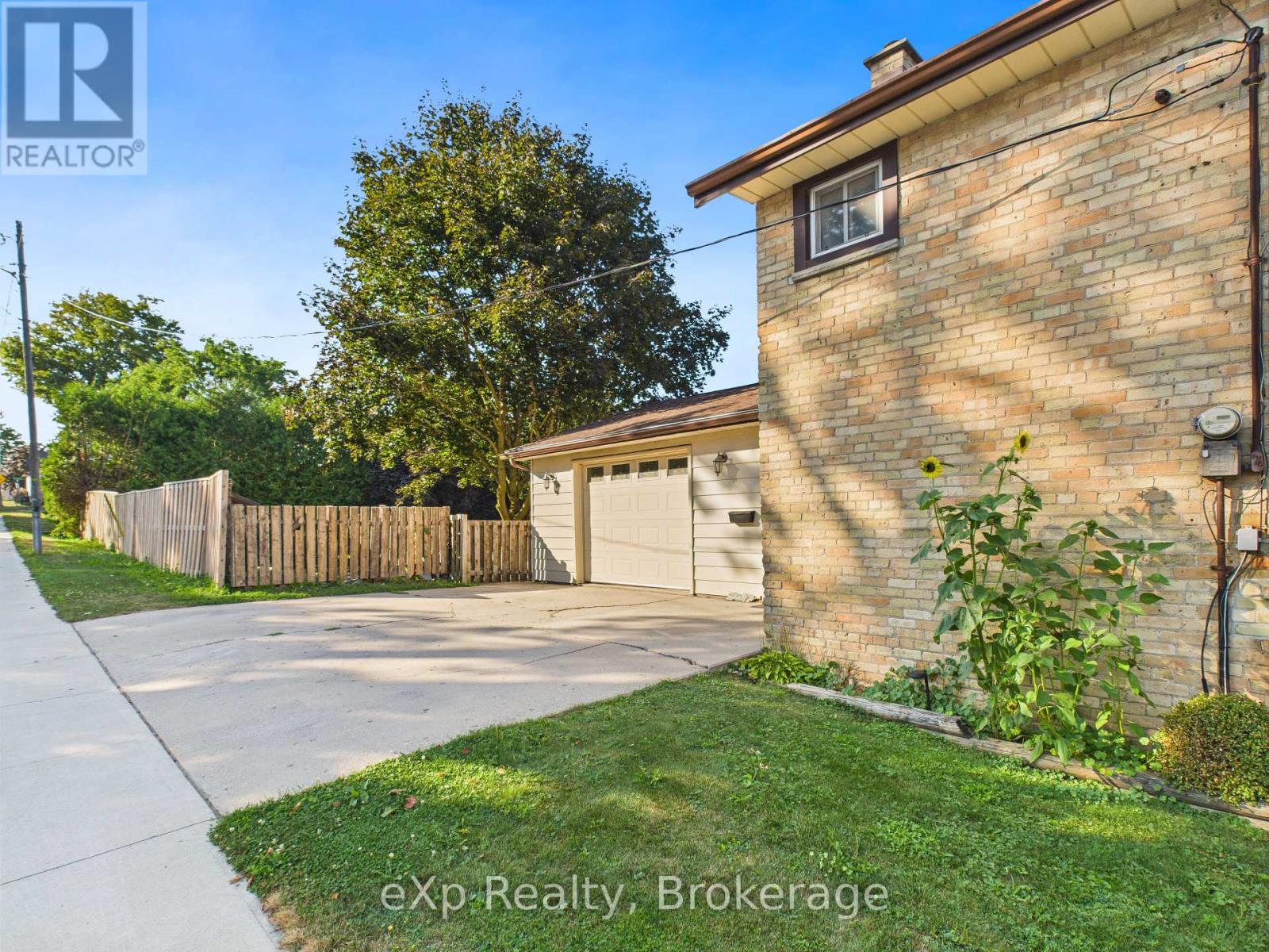 56 Absalom Street W, South Bruce, Ontario  N0G 2J0 - Photo 5 - X12344497
