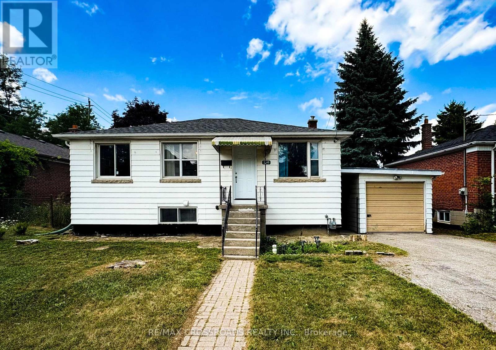 Property at 260 CONNAUGHT AVENUE image 4