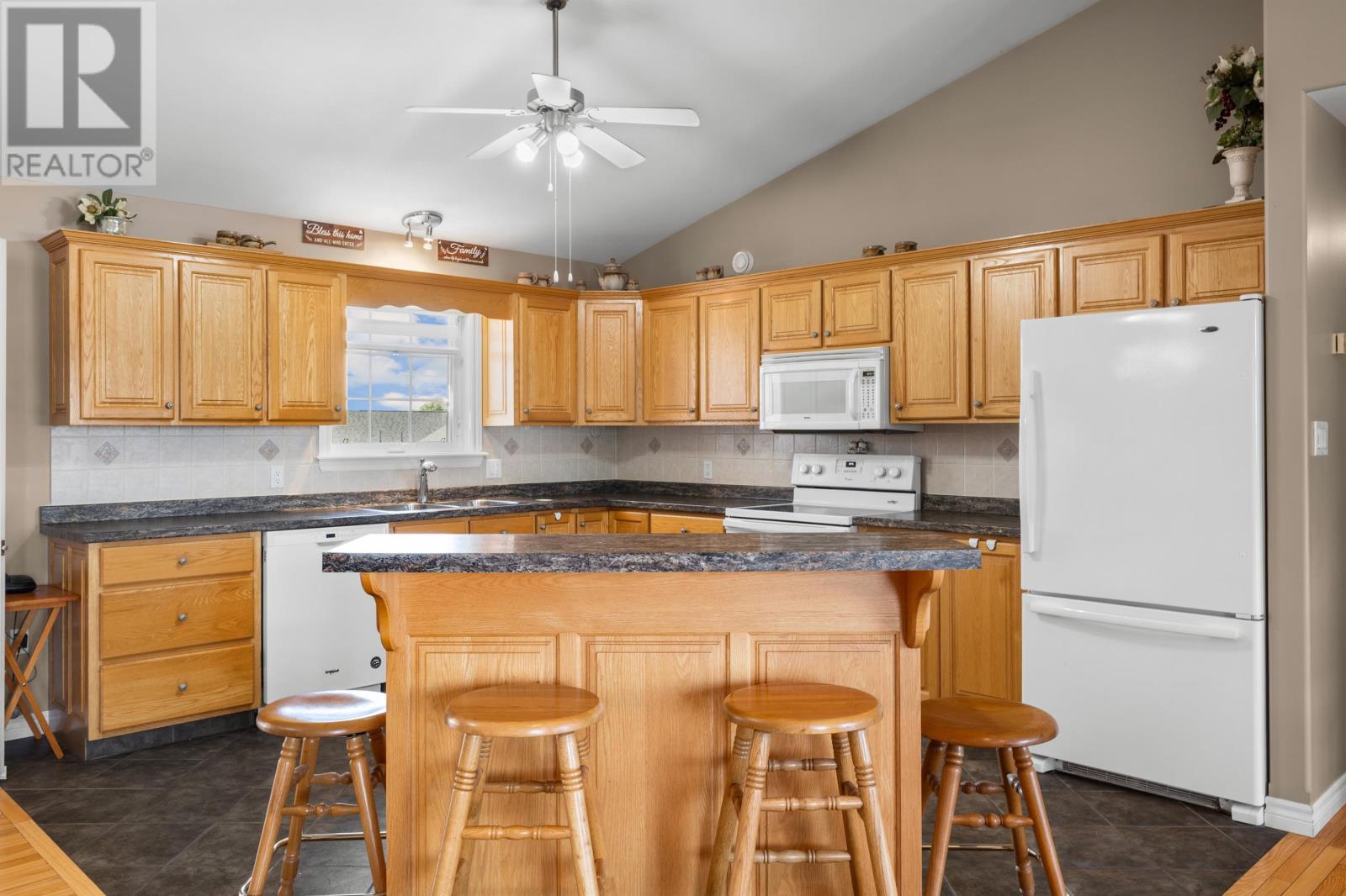 19 Horseshoe Boulevard, Charlottetown, Prince Edward Island  C1C 1R6 - Photo 10 - 202520586