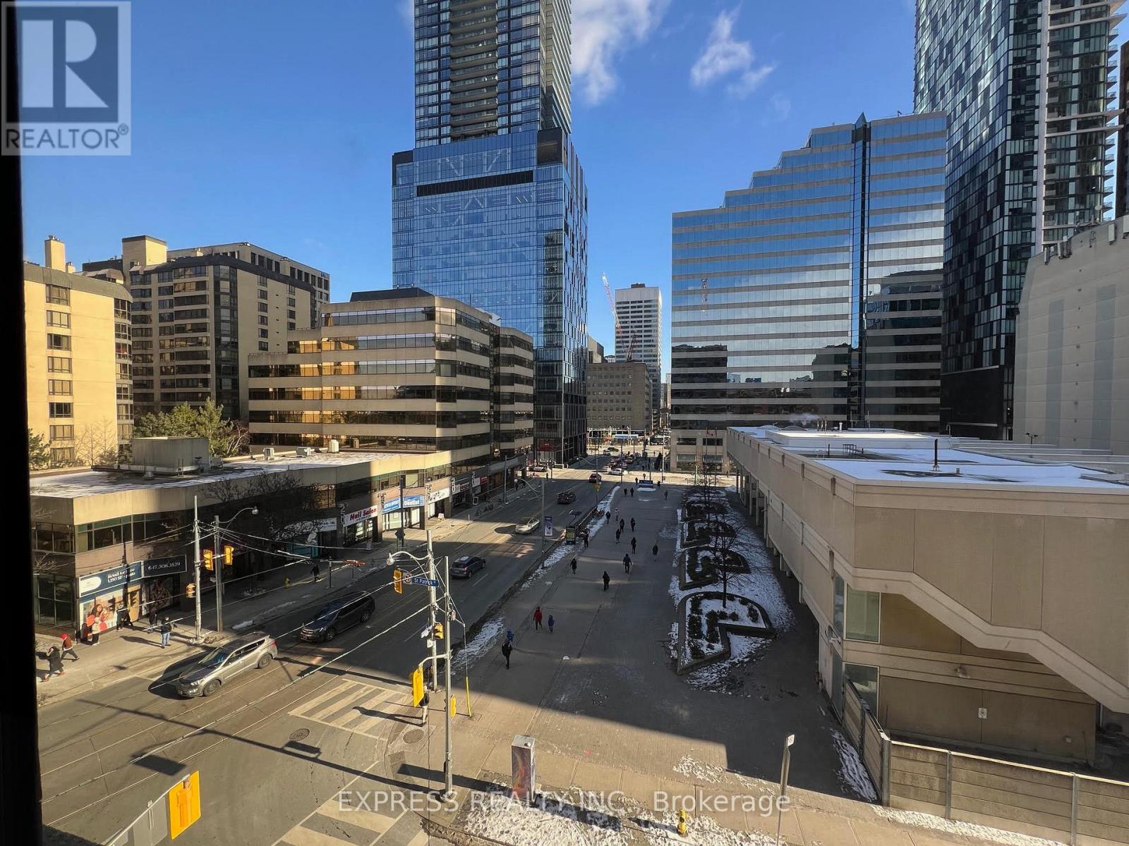 609 - 152 St. Patrick Street, Toronto, Ontario  M5T 3J9 - Photo 4 - C12344163