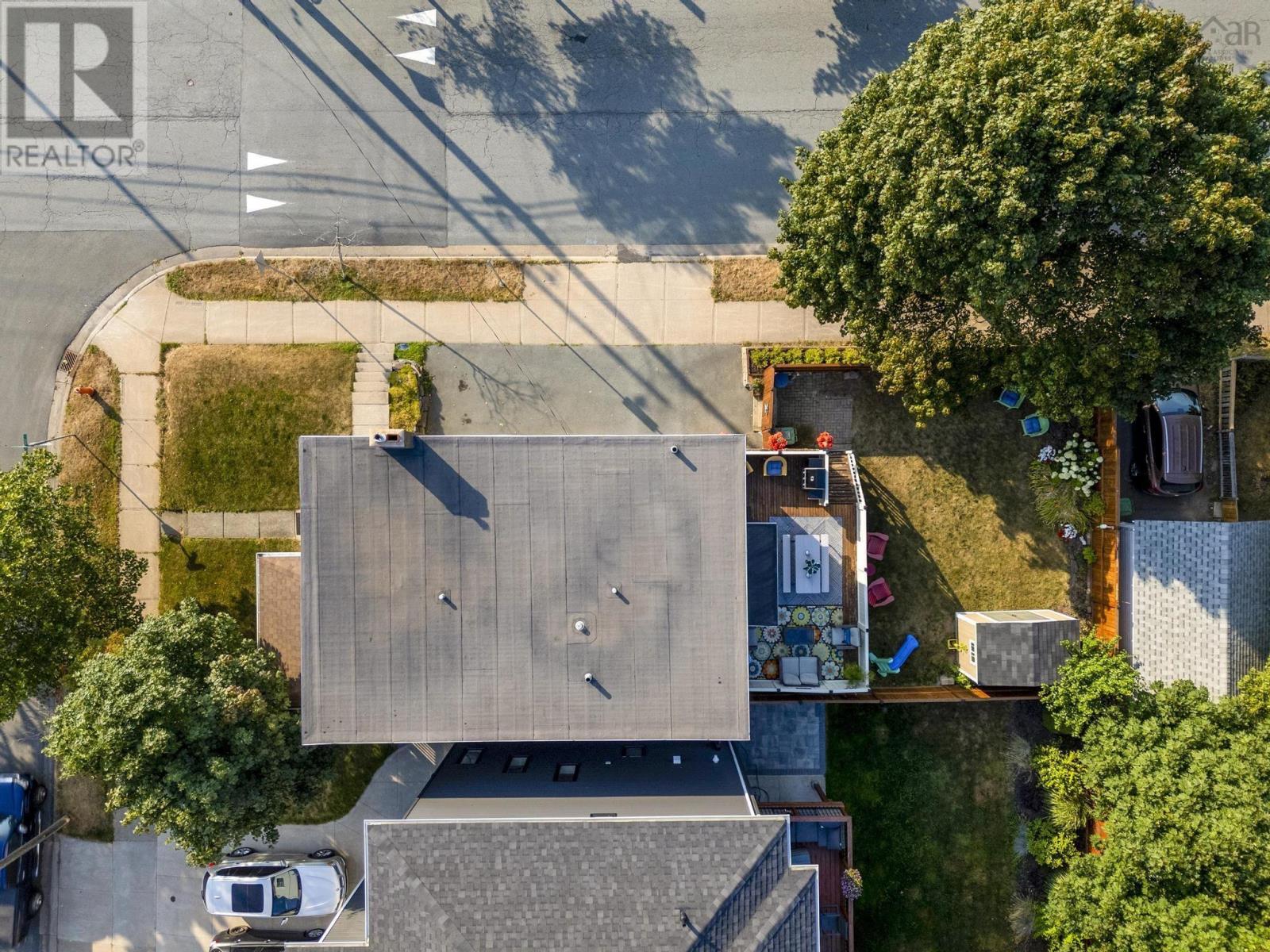 Property at 3707 Rosemeade Avenue image 2