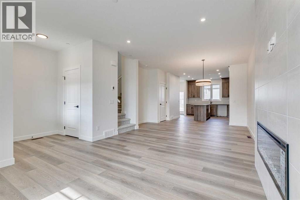 Property at 377 Hotchkiss Drive SE image 4