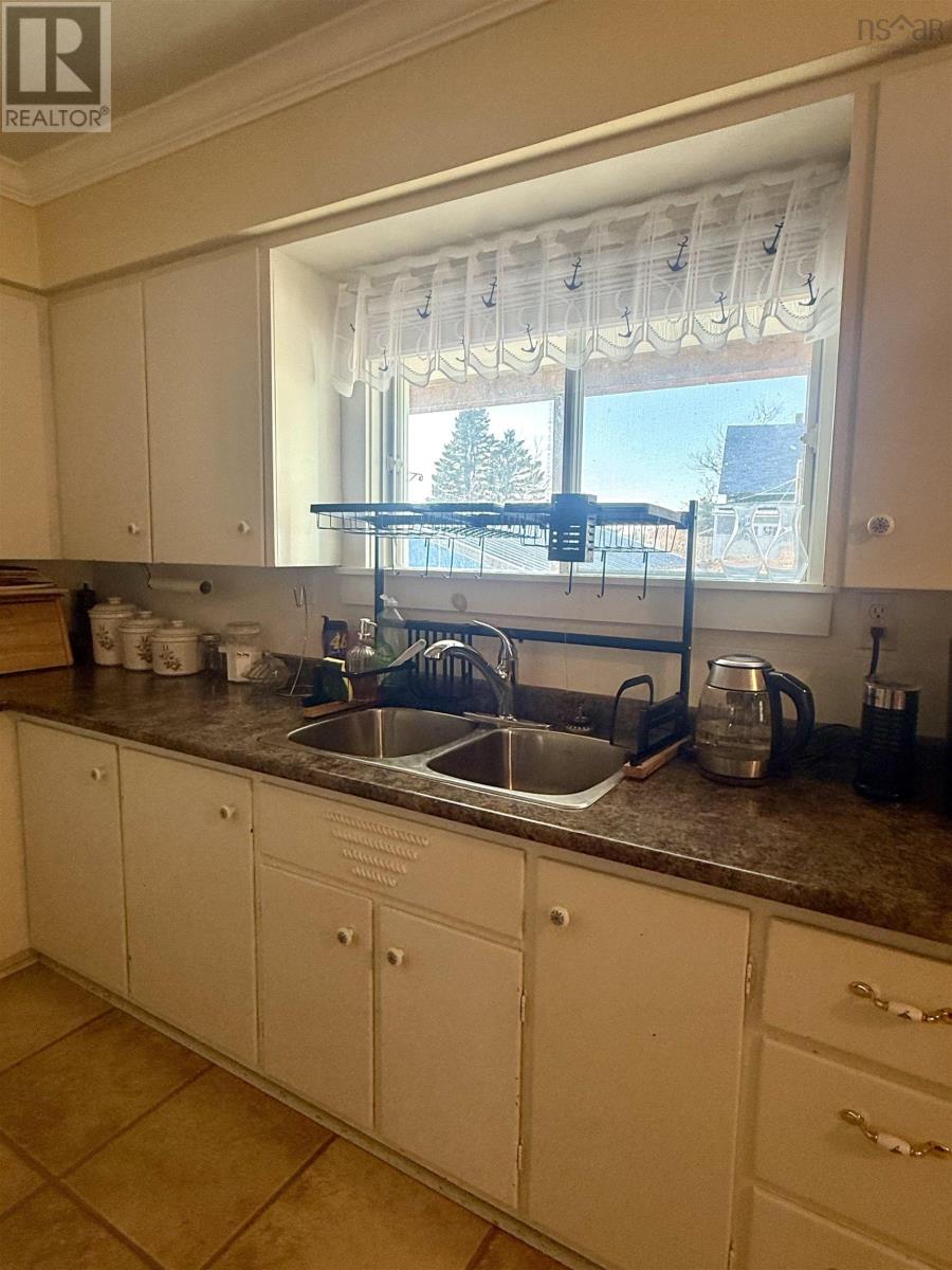 96 East Side Bickerton Road, Port Bickerton, Nova Scotia  B0J 1A0 - Photo 12 - 202506626