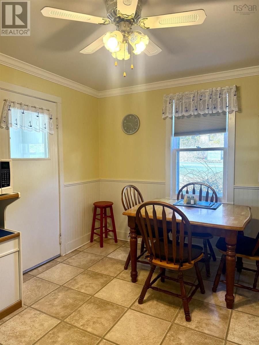 96 East Side Bickerton Road, Port Bickerton, Nova Scotia  B0J 1A0 - Photo 11 - 202506626