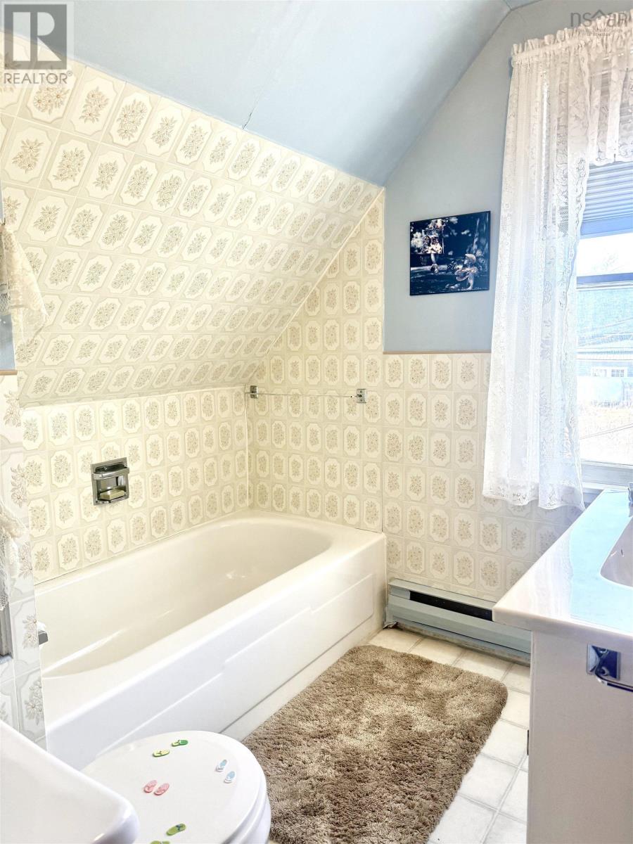 96 East Side Bickerton Road, Port Bickerton, Nova Scotia  B0J 1A0 - Photo 32 - 202506626