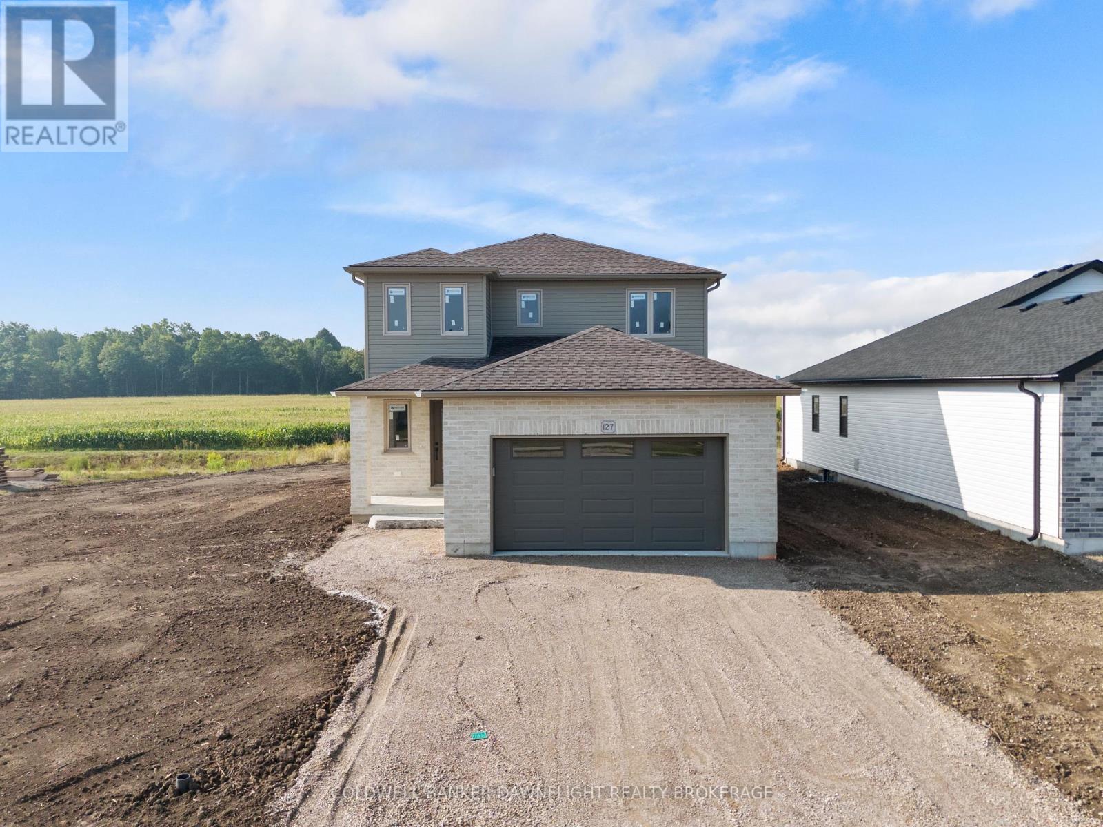 127 Victoria Avenue E, South Huron, Ontario  N0M 1M0 - Photo 1 - X12344556