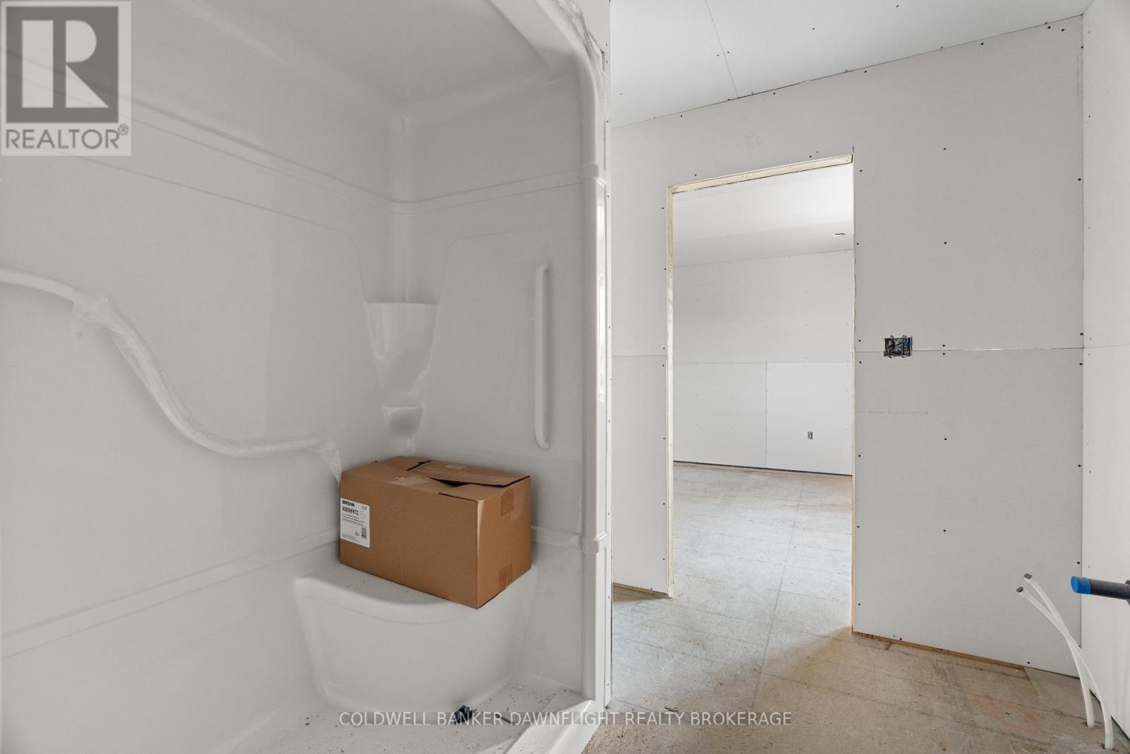 127 Victoria Avenue E, South Huron, Ontario  N0M 1M0 - Photo 23 - X12344556