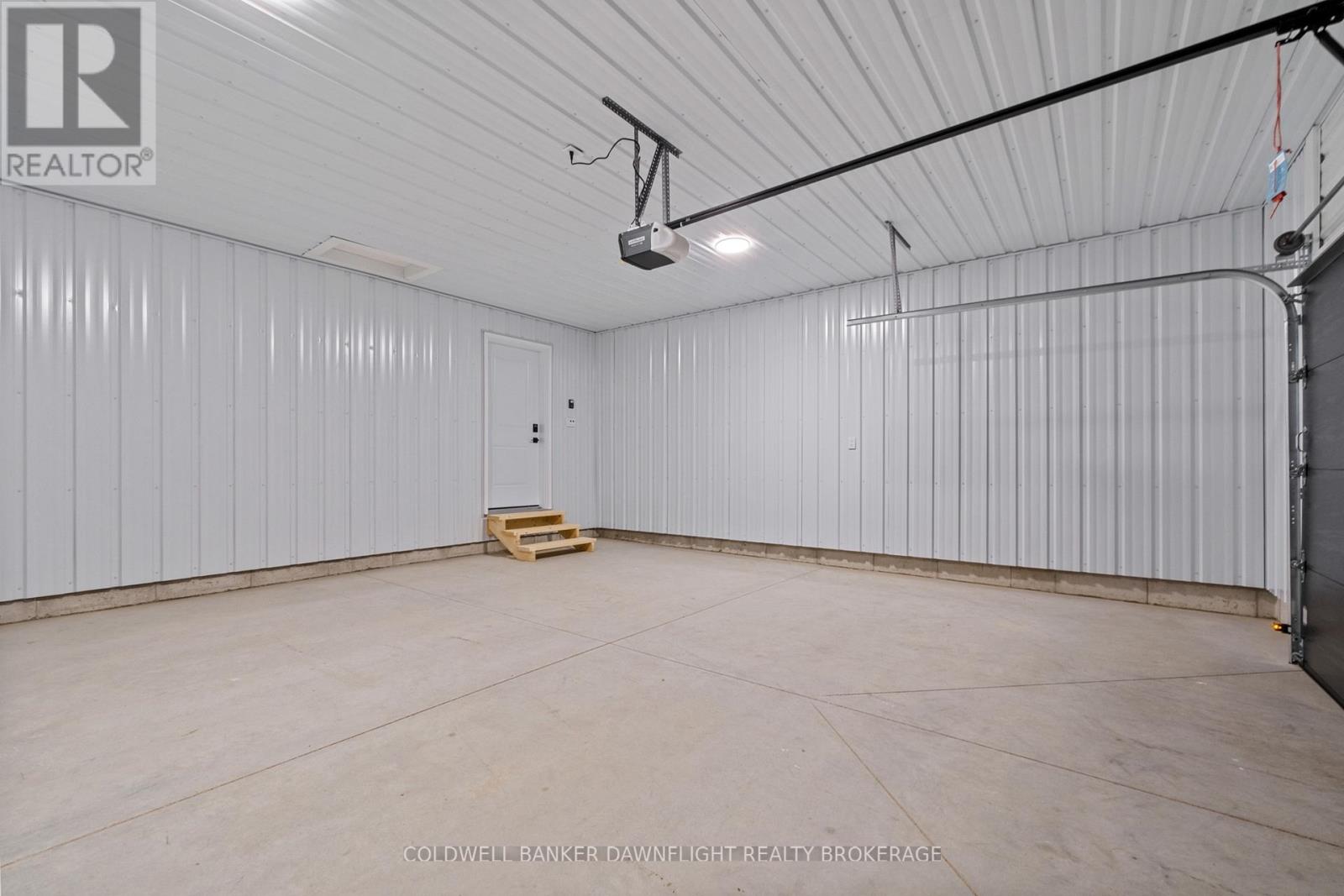 123 Victoria Avenue E, South Huron, Ontario  N0M 1M0 - Photo 22 - X12344560