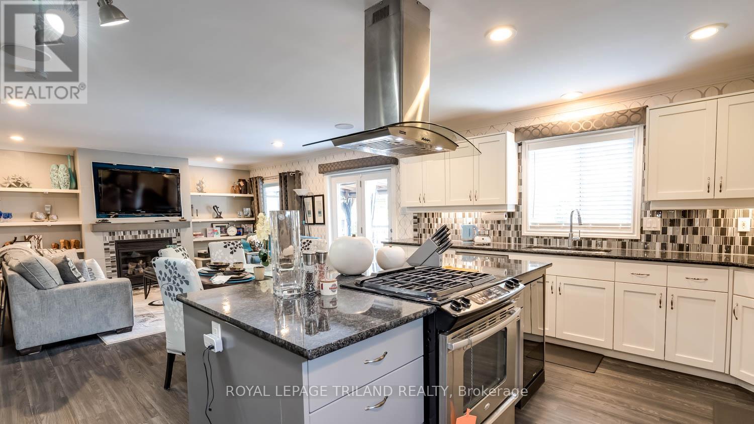 458 Boler Road, London South (South K), Ontario  N6K 2K7 - Photo 12 - X12344660