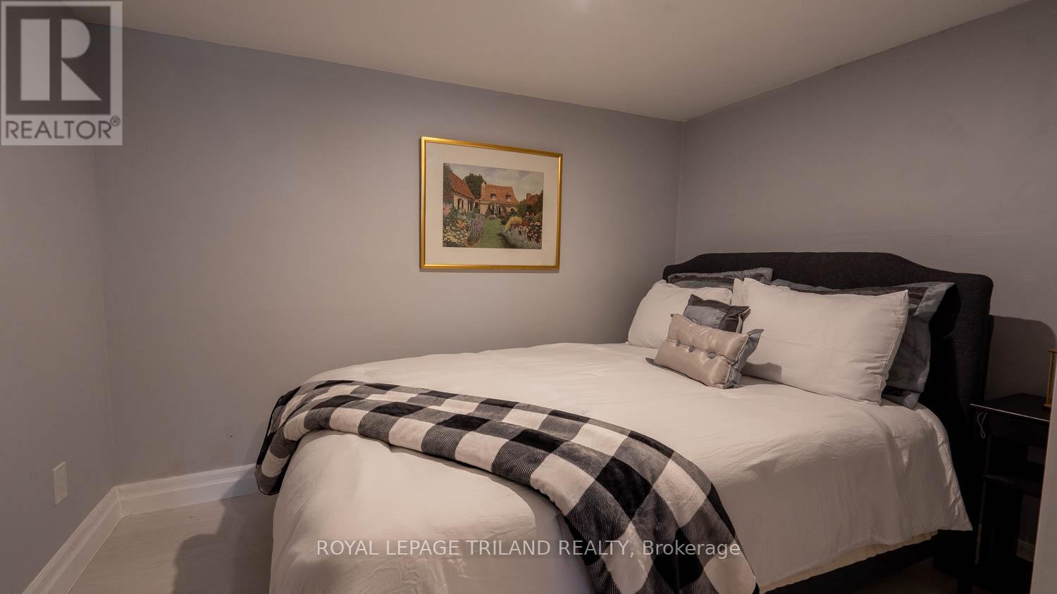 458 Boler Road, London South (South K), Ontario  N6K 2K7 - Photo 21 - X12344660