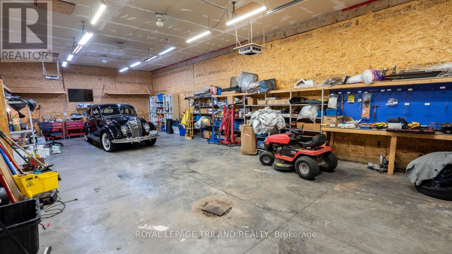 458 Boler Road, London South (South K), Ontario  N6K 2K7 - Photo 47 - X12344660
