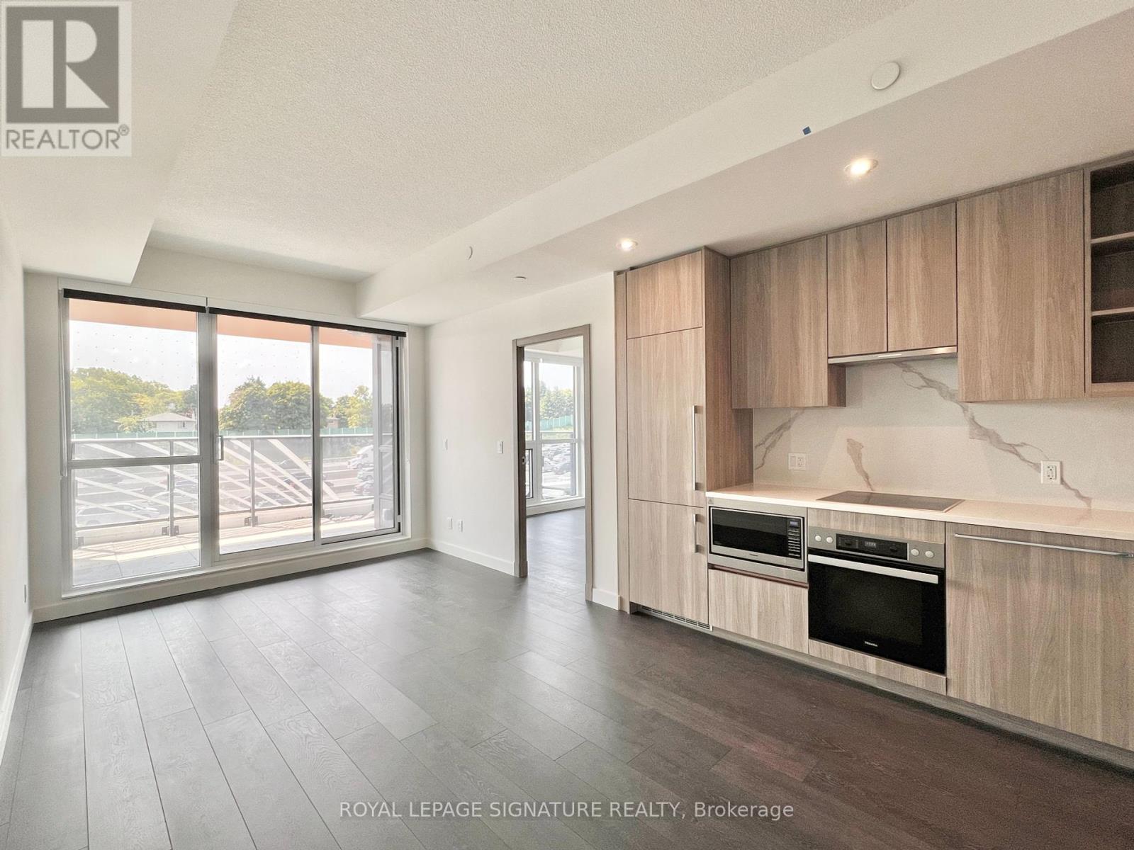 Property at 305 - 27 MCMAHON DRIVE image 5