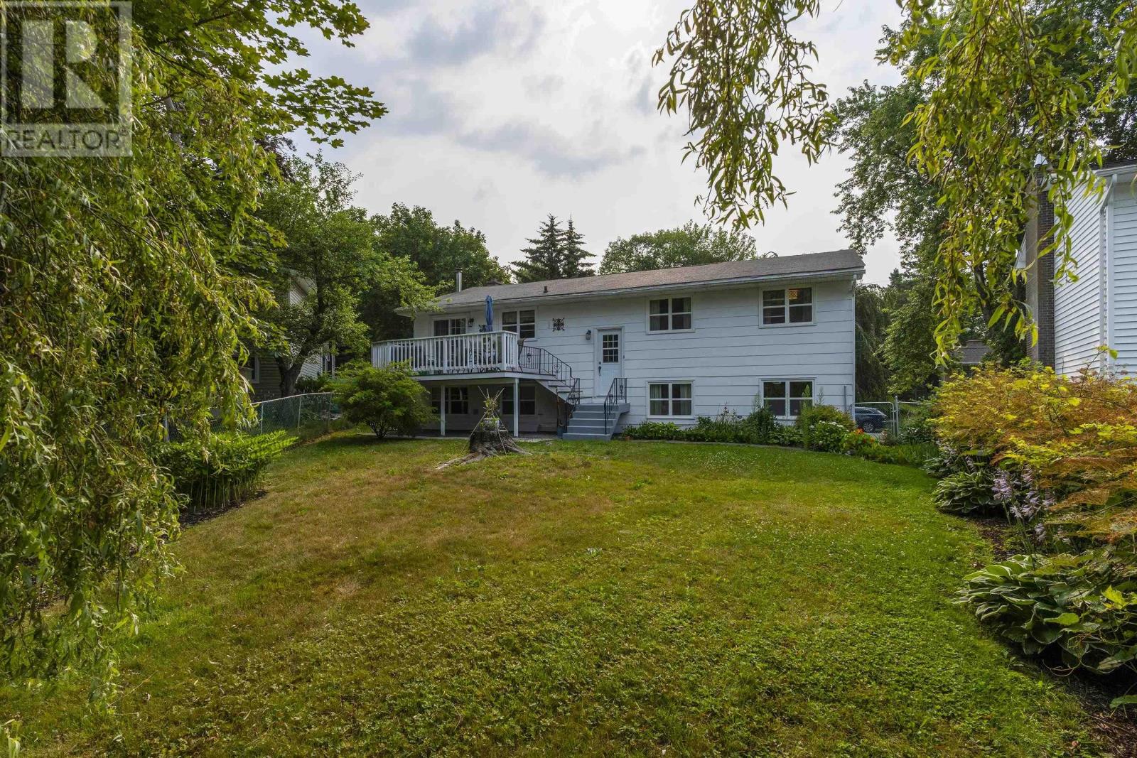 15 Landrace Crescent, Dartmouth, Nova Scotia  B2W 2P8 - Photo 2 - 202520058