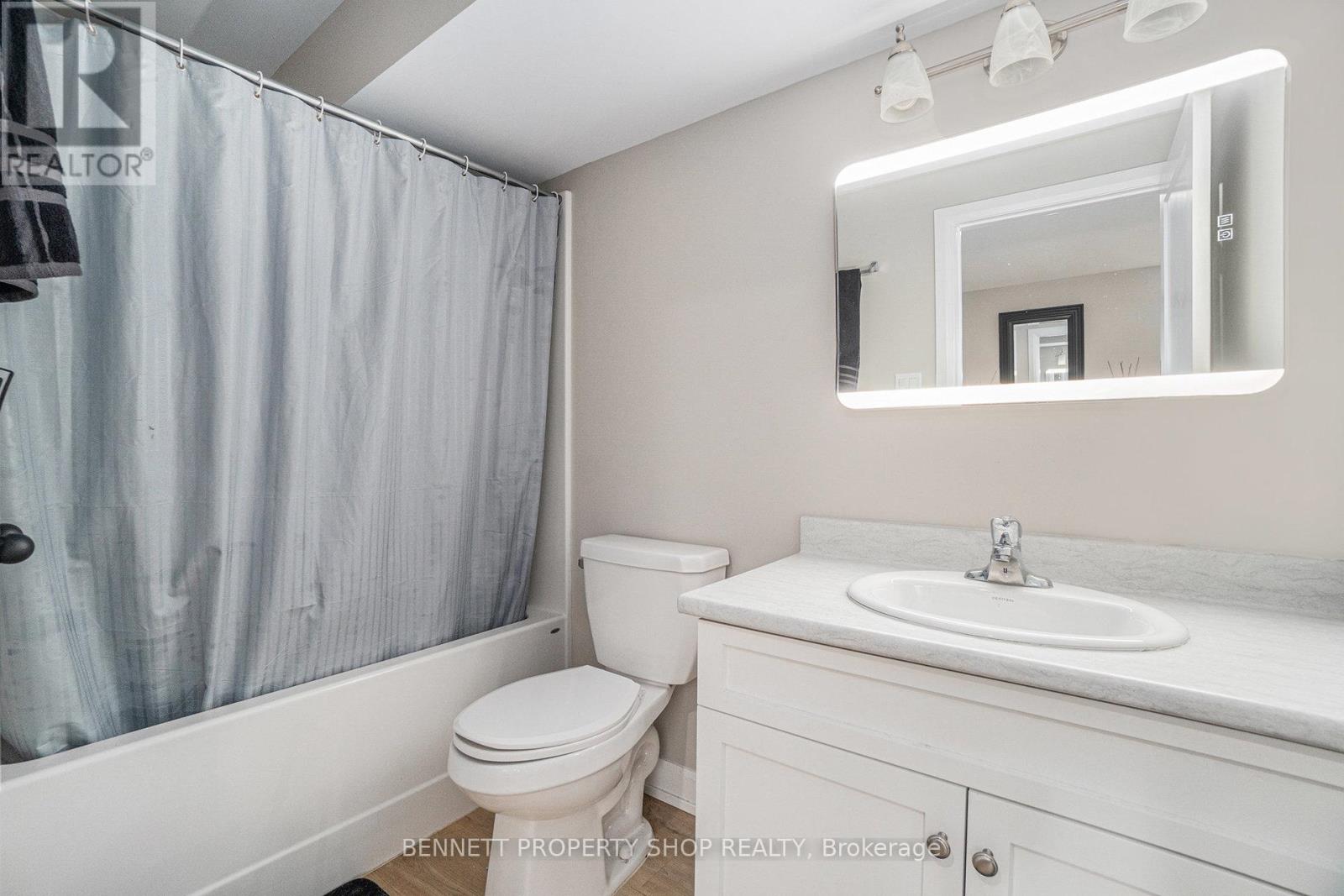 8 Red Door Lane, Horton, Ontario  K7V 3Z8 - Photo 19 - X12344628