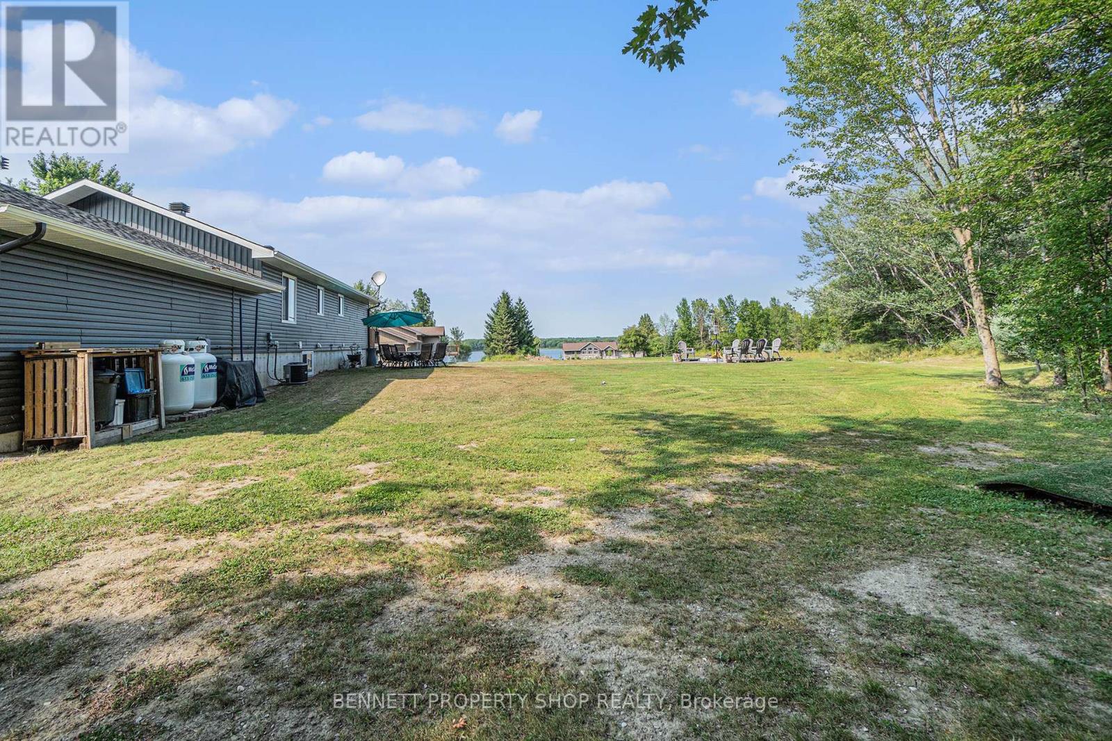 8 Red Door Lane, Horton, Ontario  K7V 3Z8 - Photo 27 - X12344628