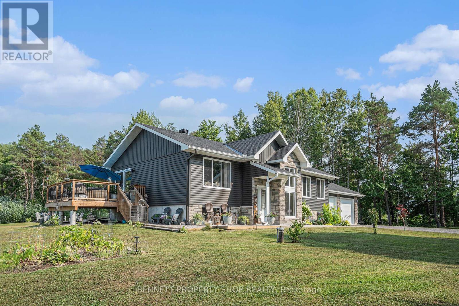 8 Red Door Lane, Horton, Ontario  K7V 3Z8 - Photo 30 - X12344628