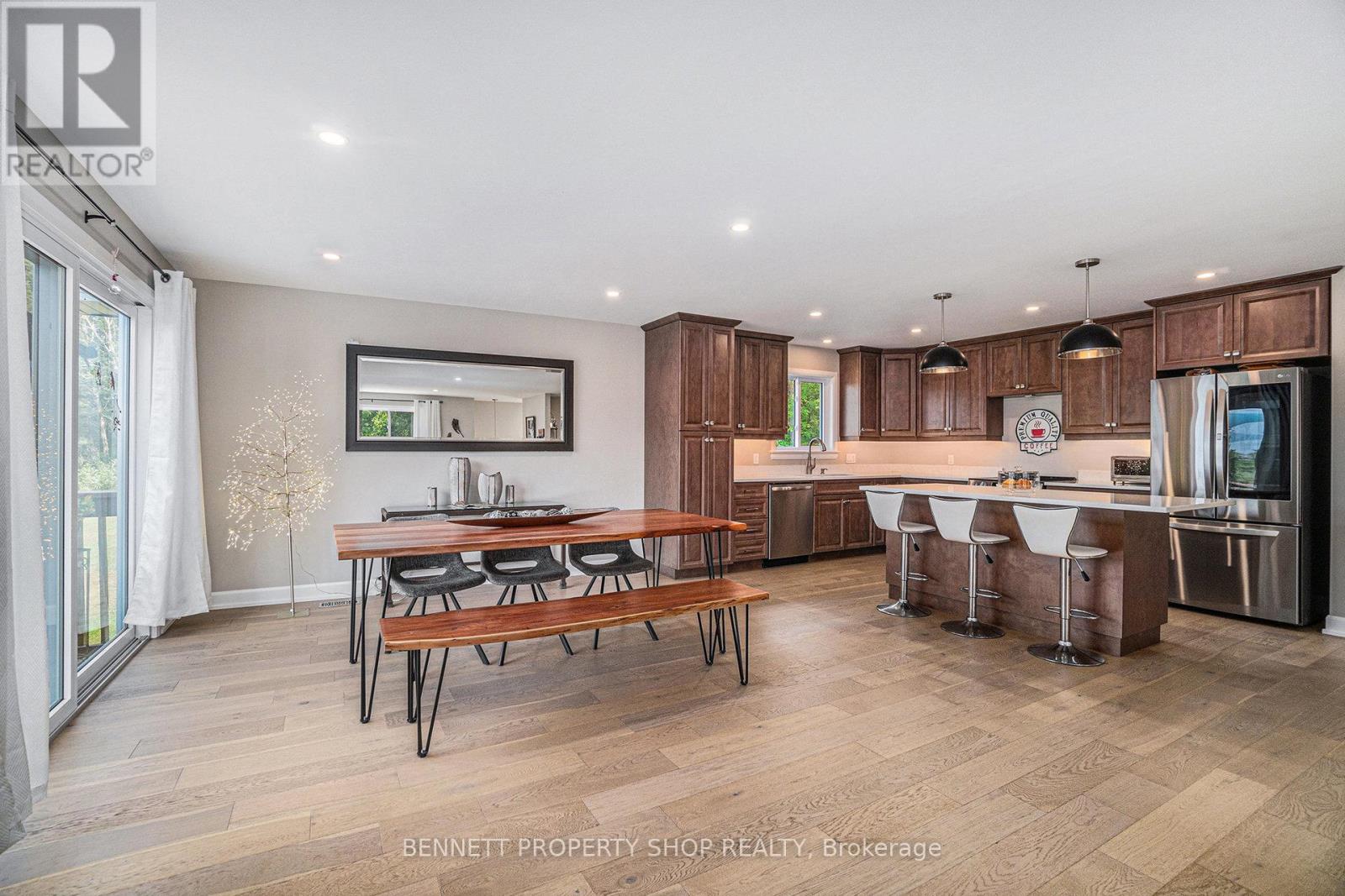 8 Red Door Lane, Horton, Ontario  K7V 3Z8 - Photo 7 - X12344628