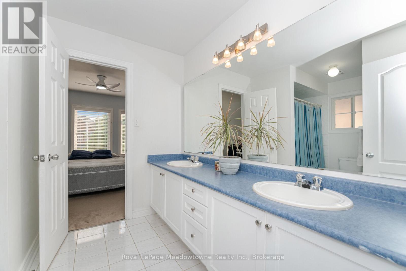 194 Manley Lane, Milton, Ontario  L9T 5N8 - Photo 26 - W12344687