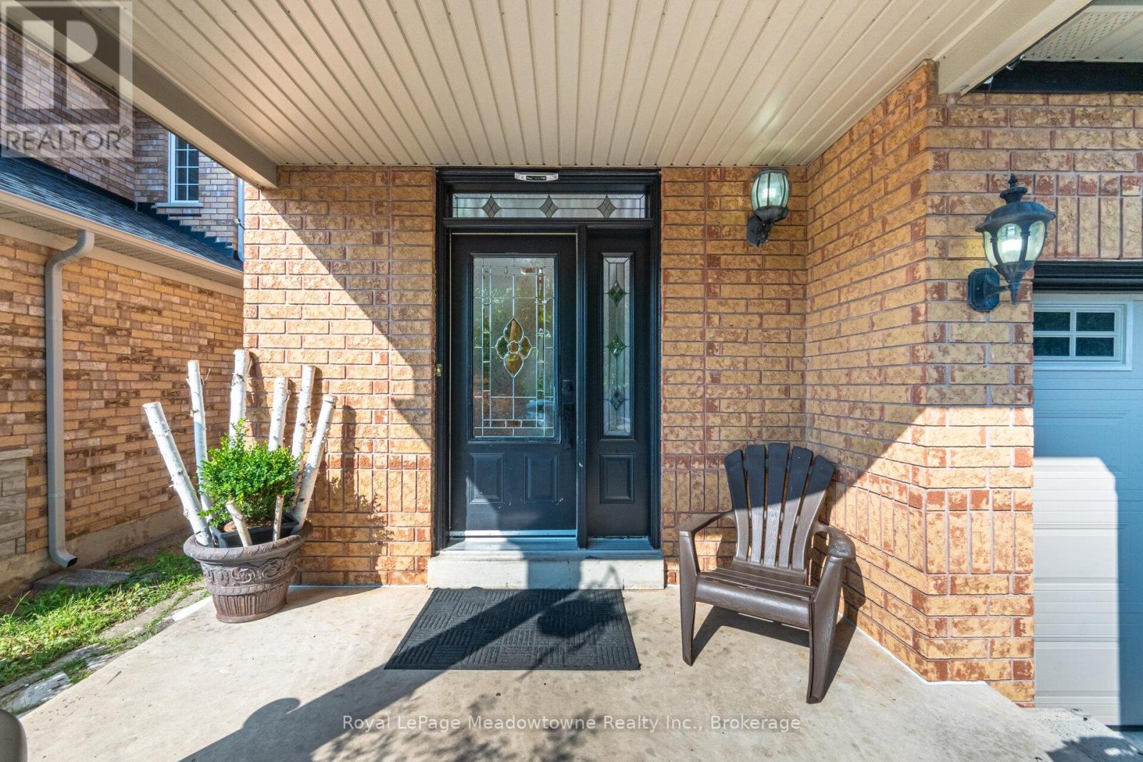 194 Manley Lane, Milton, Ontario  L9T 5N8 - Photo 4 - W12344687