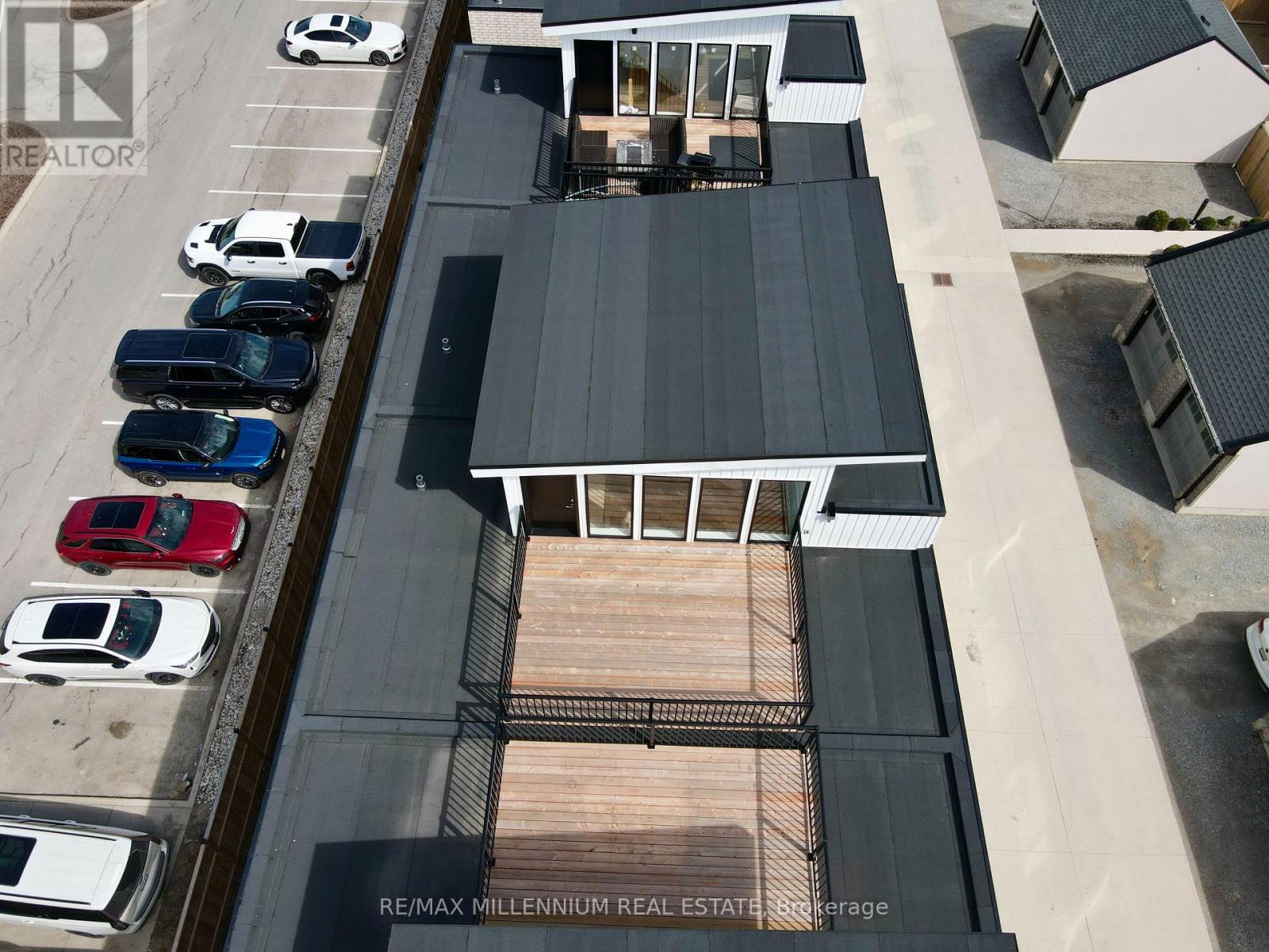 Property at 23 - 37 SUMMERSIDE MEWS S image 3